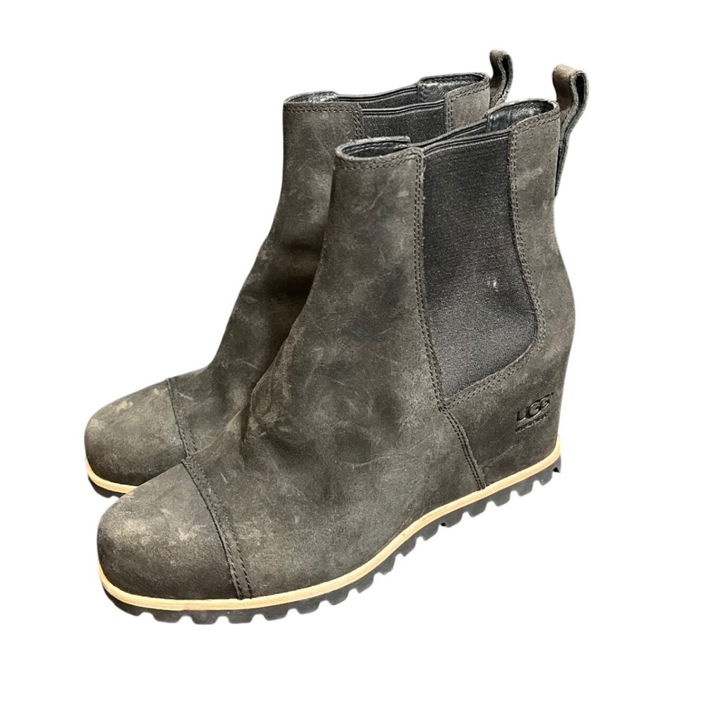 UGG Australia 1095136 Pax Chelsea Wedge Boots Black Leather Waterproof Women 9.5